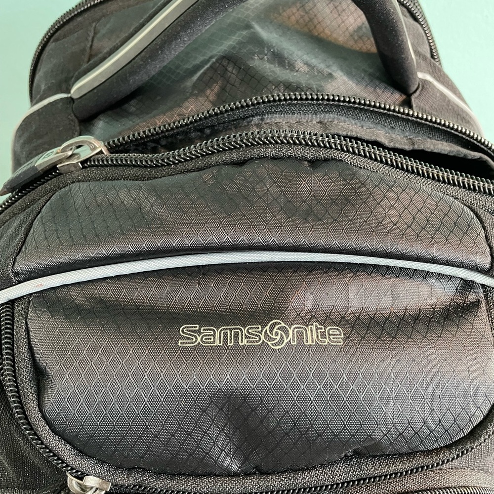It’s a Samsonite wheeled and backpack